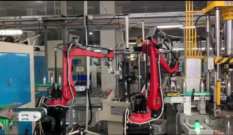 鸣世科技机器人在日用品行业中的应用