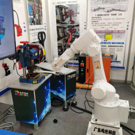 六轴工业机器人在智能锁压铸生产线的应用